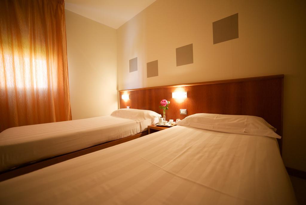 Leonardo Hotel Parma Zewnętrze zdjęcie