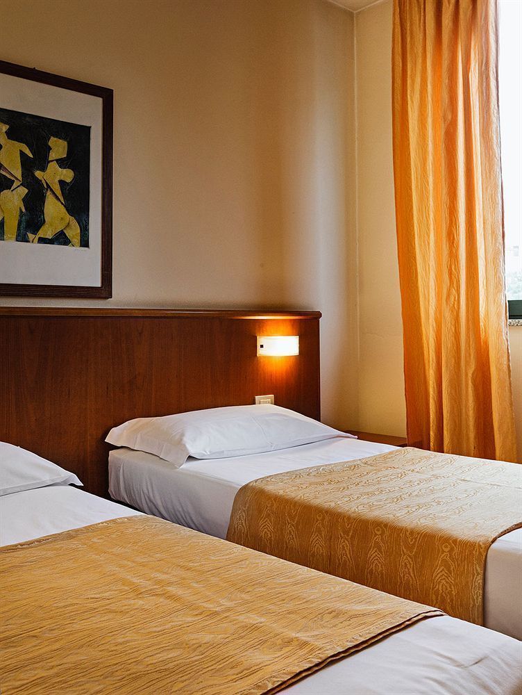 Leonardo Hotel Parma Zewnętrze zdjęcie