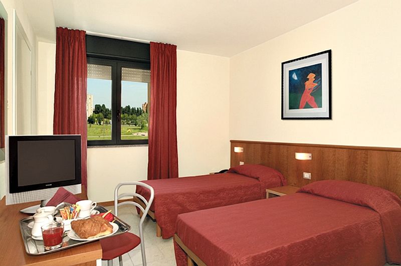 Leonardo Hotel Parma Zewnętrze zdjęcie