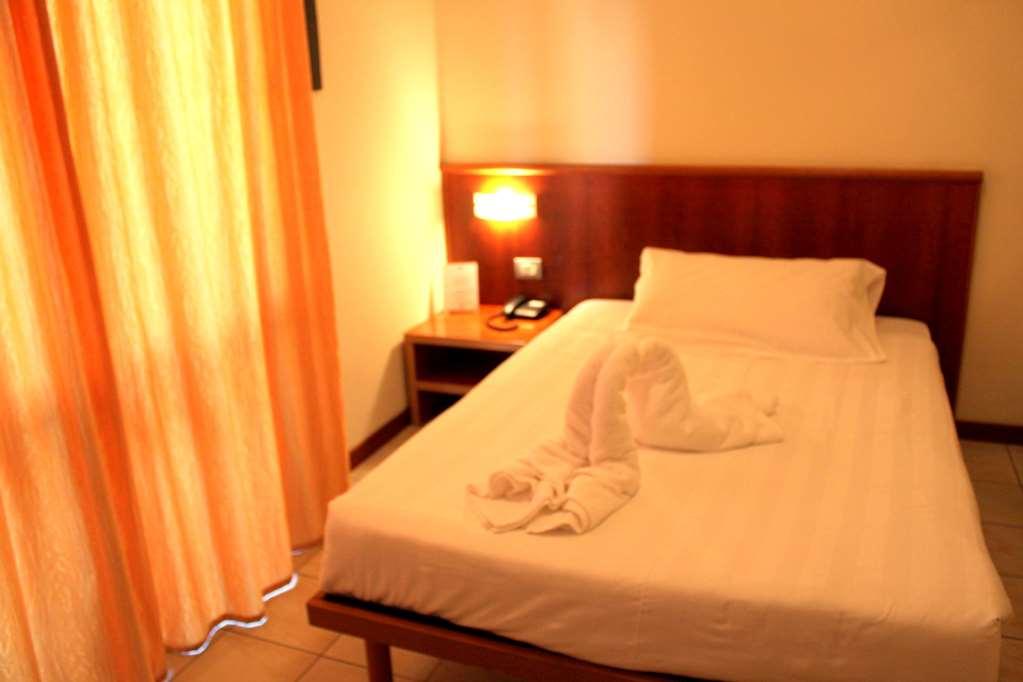 Leonardo Hotel Parma Pokój zdjęcie