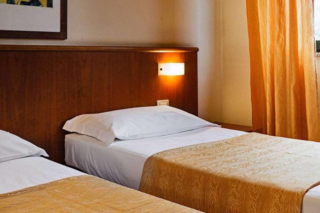 Leonardo Hotel Parma Pokój zdjęcie