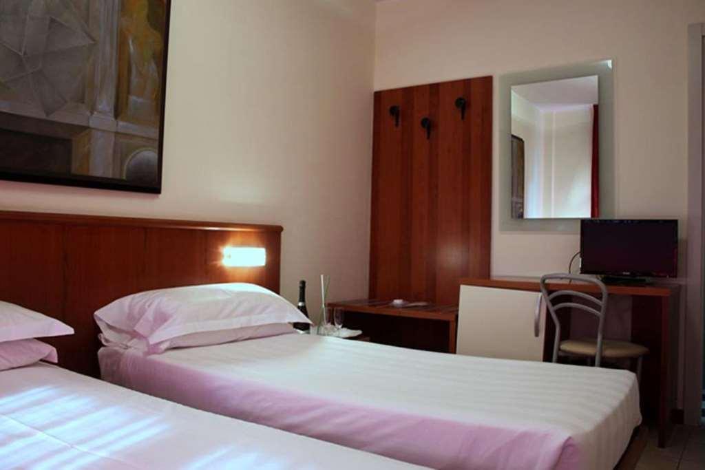 Leonardo Hotel Parma Pokój zdjęcie